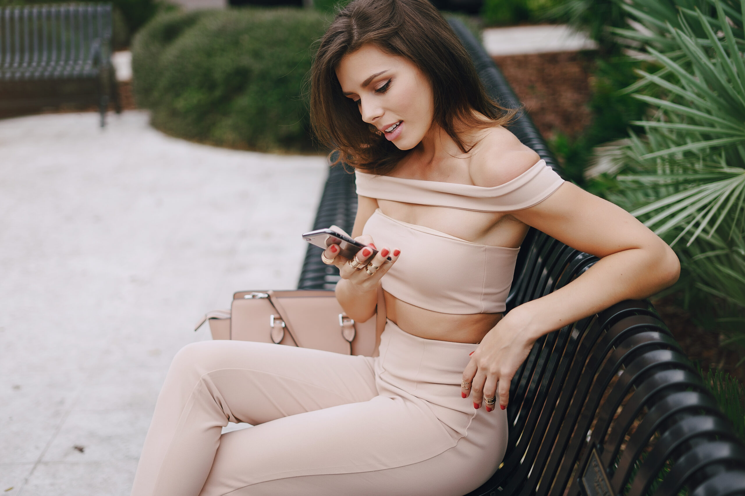 Лучшие аналоги Tinder в России 2025 — ТОП-10 альтернатив