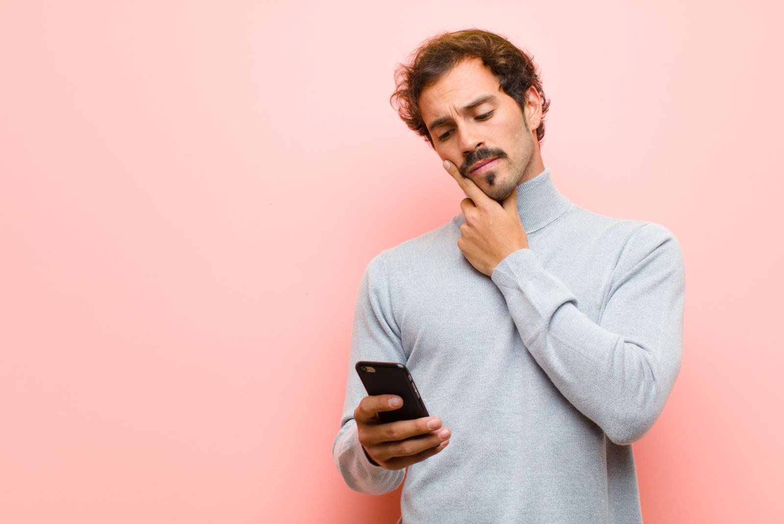 Какие вопросы задать девушке при переписке, чтобы она не захотела заканчивать разговор