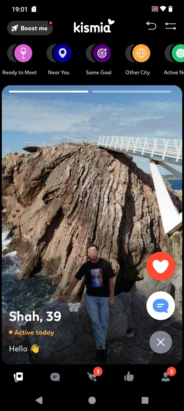 Интерфейс Kismia — список совпадений и окно переписки