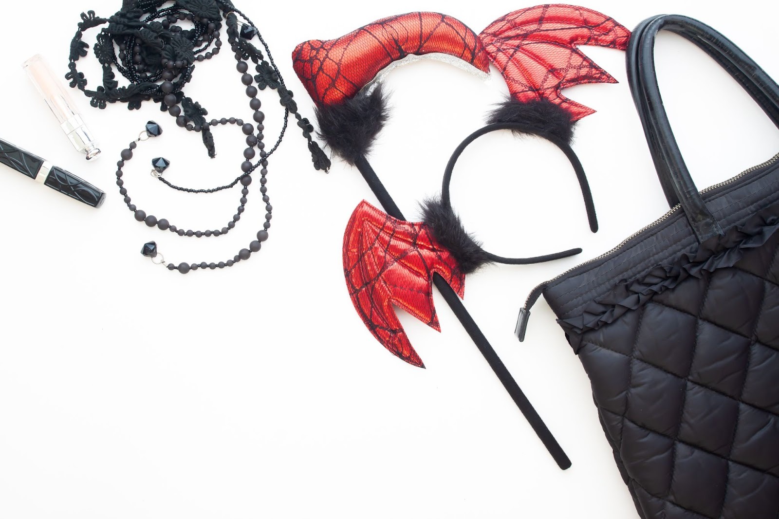 Костюмы и атрибуты для сексуальных ролевых игр в спальне